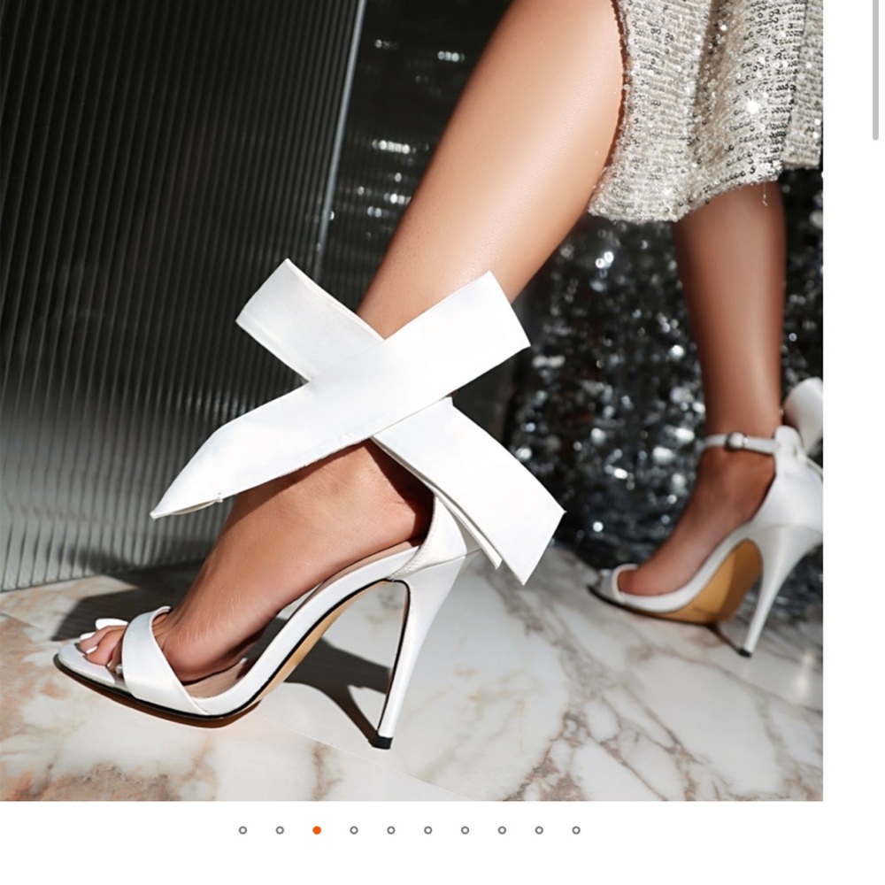 Leely White Ankle Bow Heel